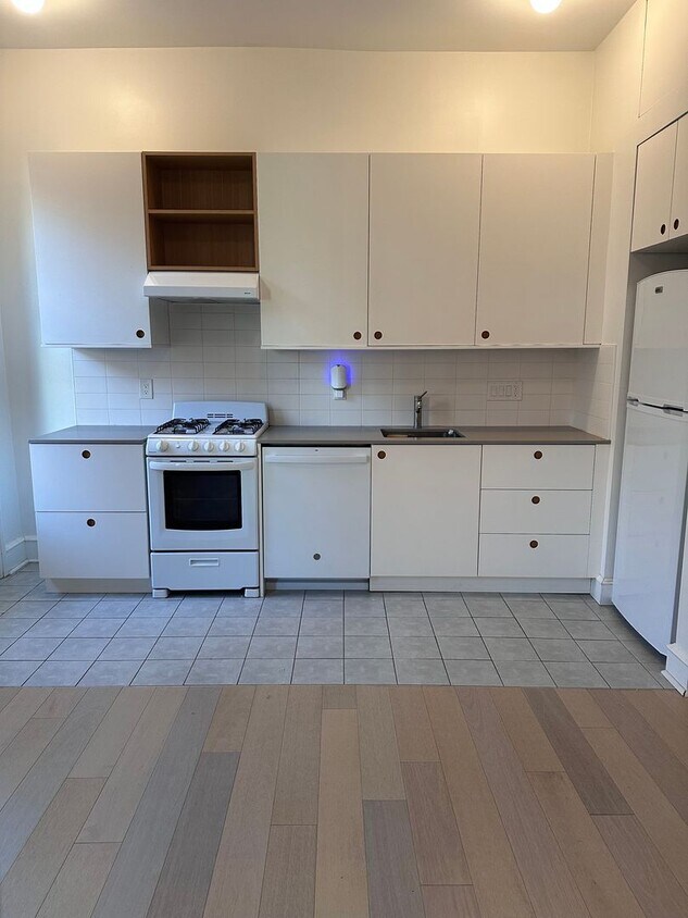 Photo - 1108 Pine Street