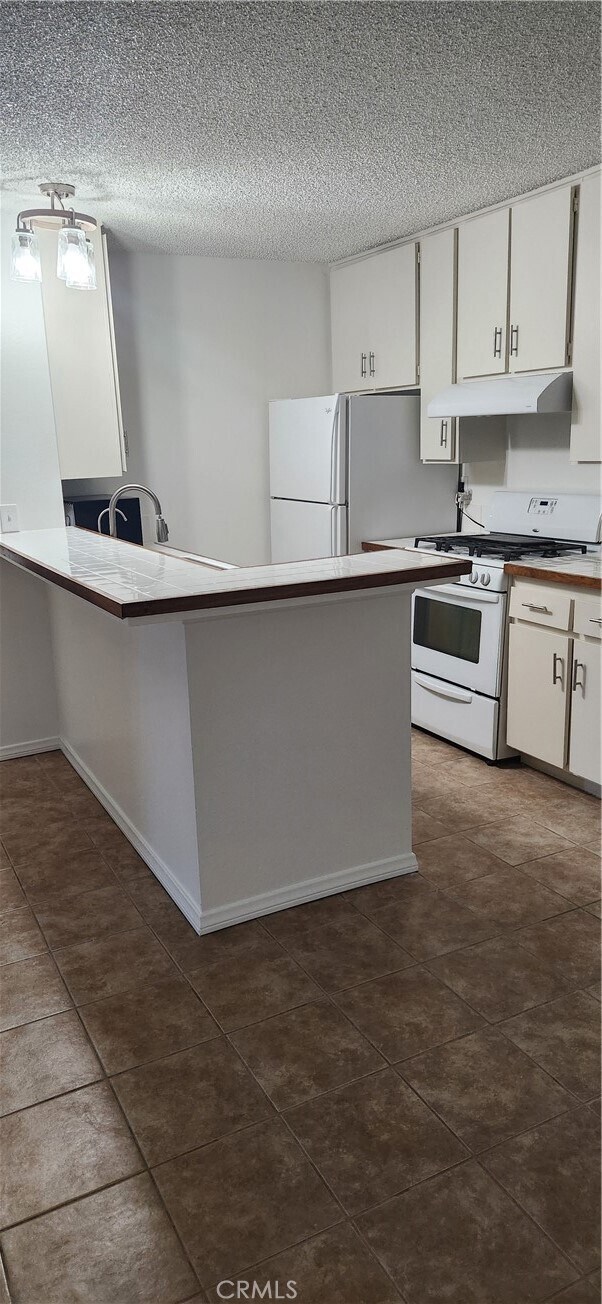 Foto del edificio - 15438 La Mirada Blvd