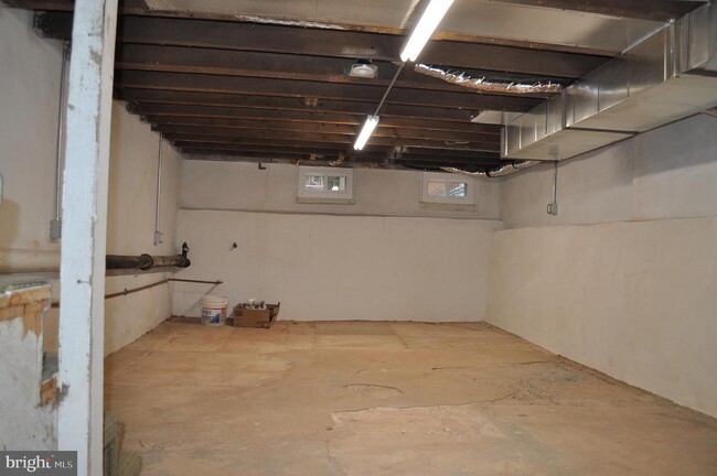 Building Photo - 326 S Darlington St