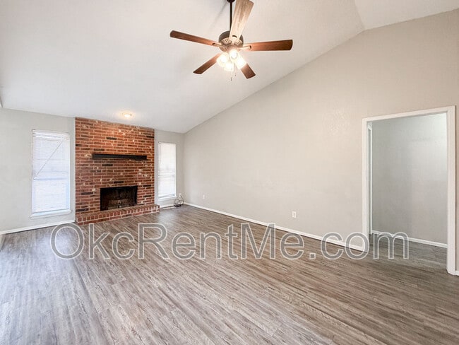 Photo - 649 NW 17th St House