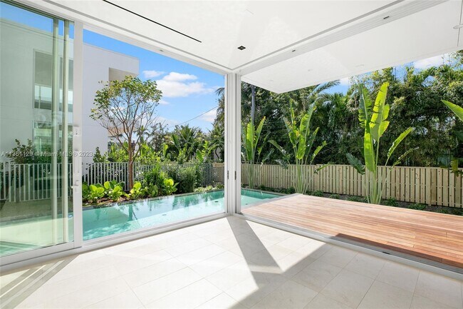 Foto del edificio - 850 W 47th Ct