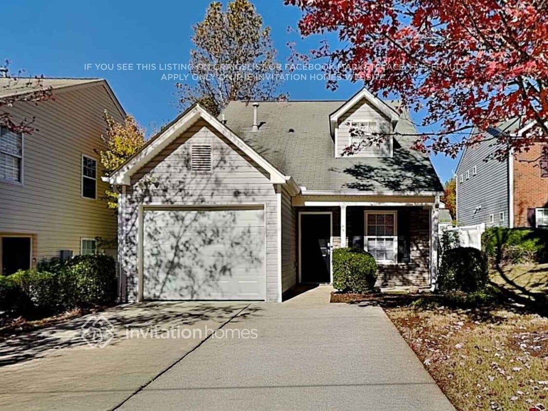 Primary Photo - 252 Silver Ridge Dr