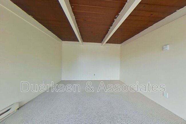 Building Photo - 1821 NW Harrison Blvd