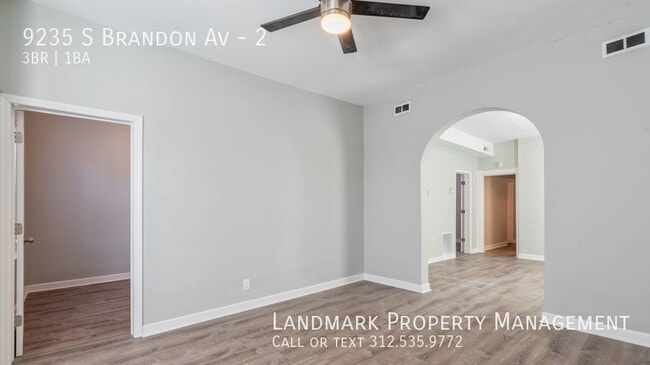 Building Photo - ?9235 S Brandon Ave #2