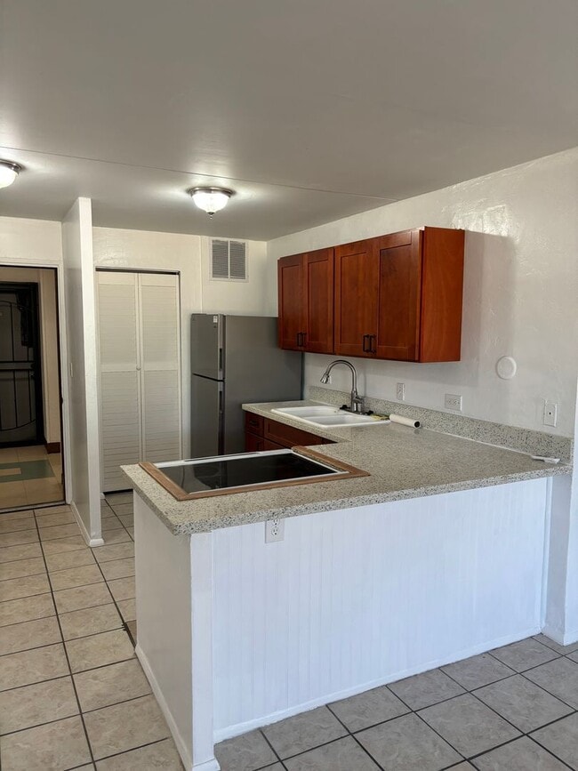 Building Photo - Harbor Lights D111 – Prime Kahului Rental ...