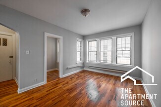 Building Photo - 4409 N Wolcott Ave