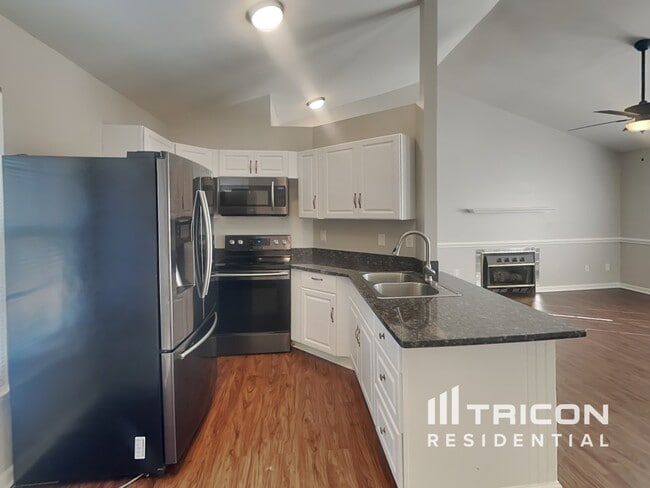 Building Photo - 7014 Windsong Way Wingate NC