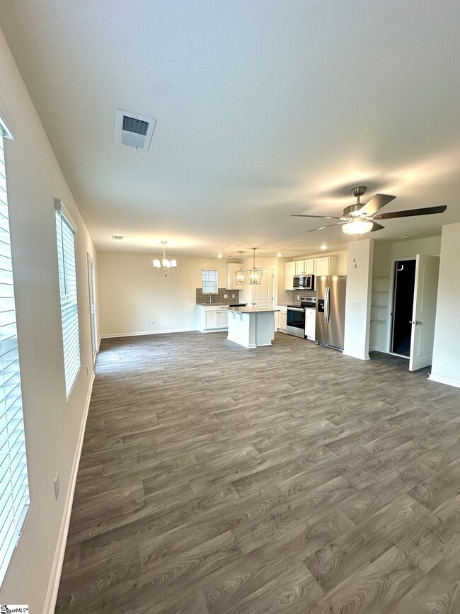 Foto del edificio - 6039 Willutuck Dr