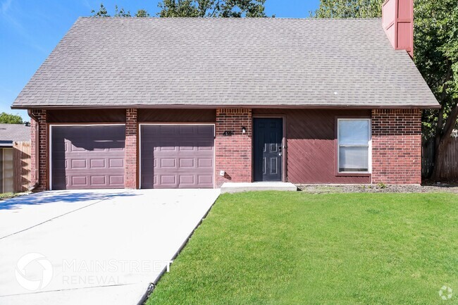 Building Photo - 445 Larkspur Ct