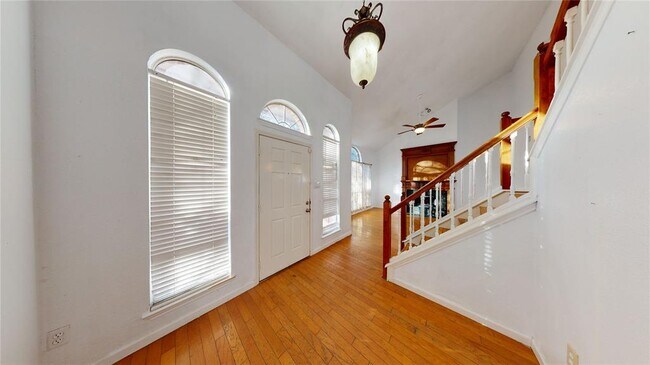 Building Photo - 7916 Pinkerton Ct