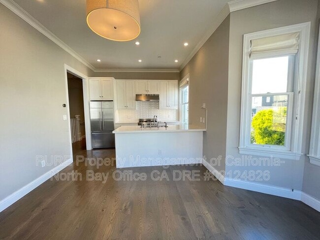 Building Photo - 1765 Stockton St