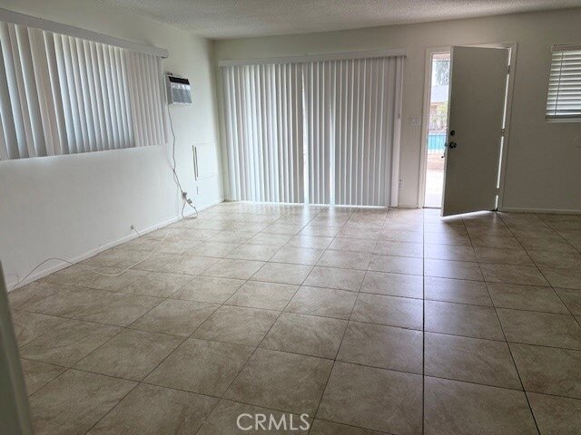Foto del edificio - 686 E Cottonwood Rd