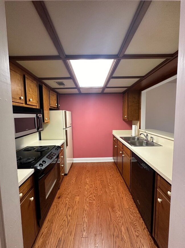 Photo - Oakridge Commons Apartment