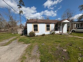 Building Photo - 2430 Primrose St