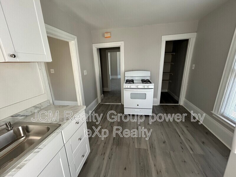 Foto principal - 829 Broadway