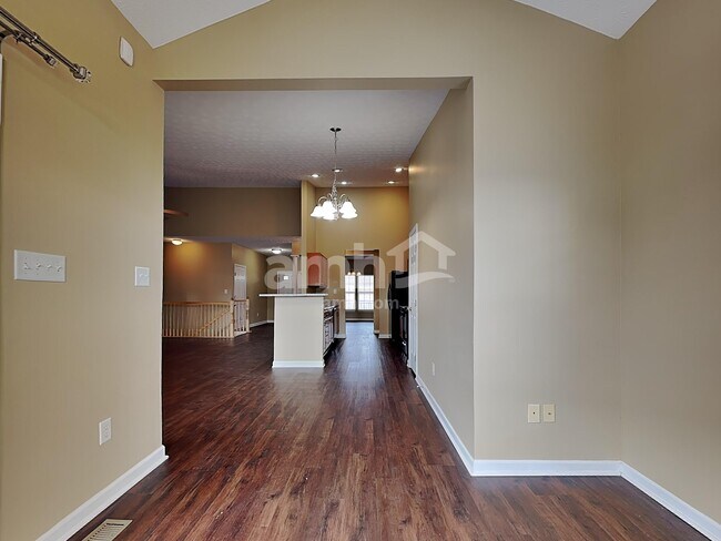 Foto del edificio - 2561 Rockcastle Ct