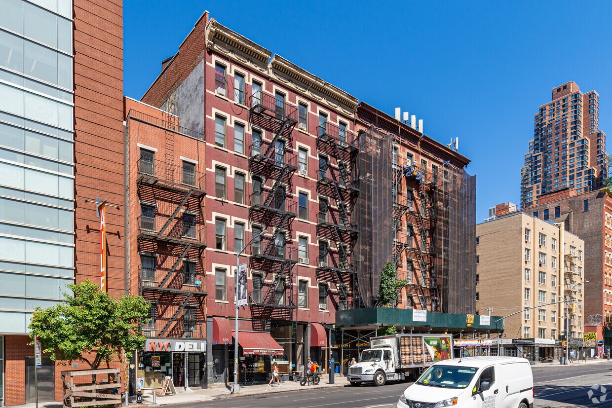 Primary Photo - 857 Ninth Ave