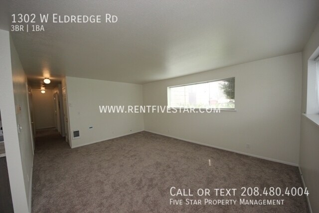 Foto del edificio - 1302 W Eldredge Rd