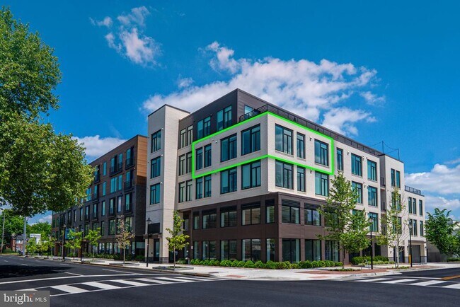 Foto del edificio - 701 N Henry St