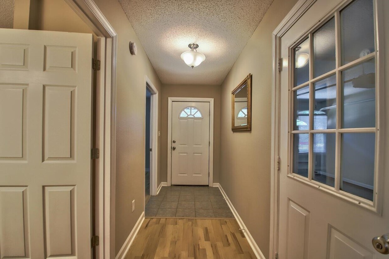 Primary Photo - 3606 Cagney Dr