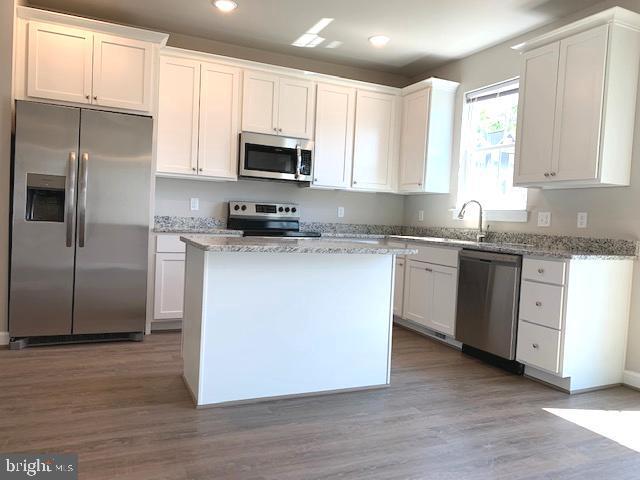 Foto del edificio - 75 Andrews Pl