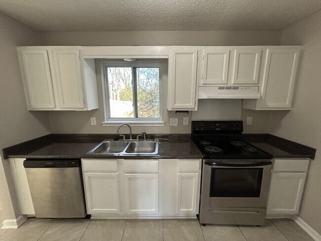 Foto del edificio - 413 Oakland Rd