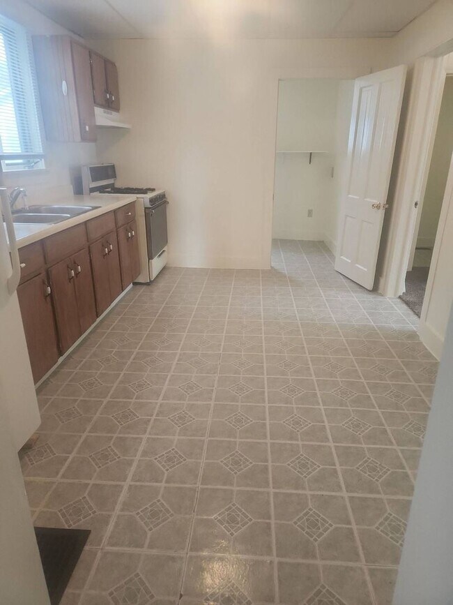 Foto del edificio - 3 BR House / Section 8 Voucher Accepted