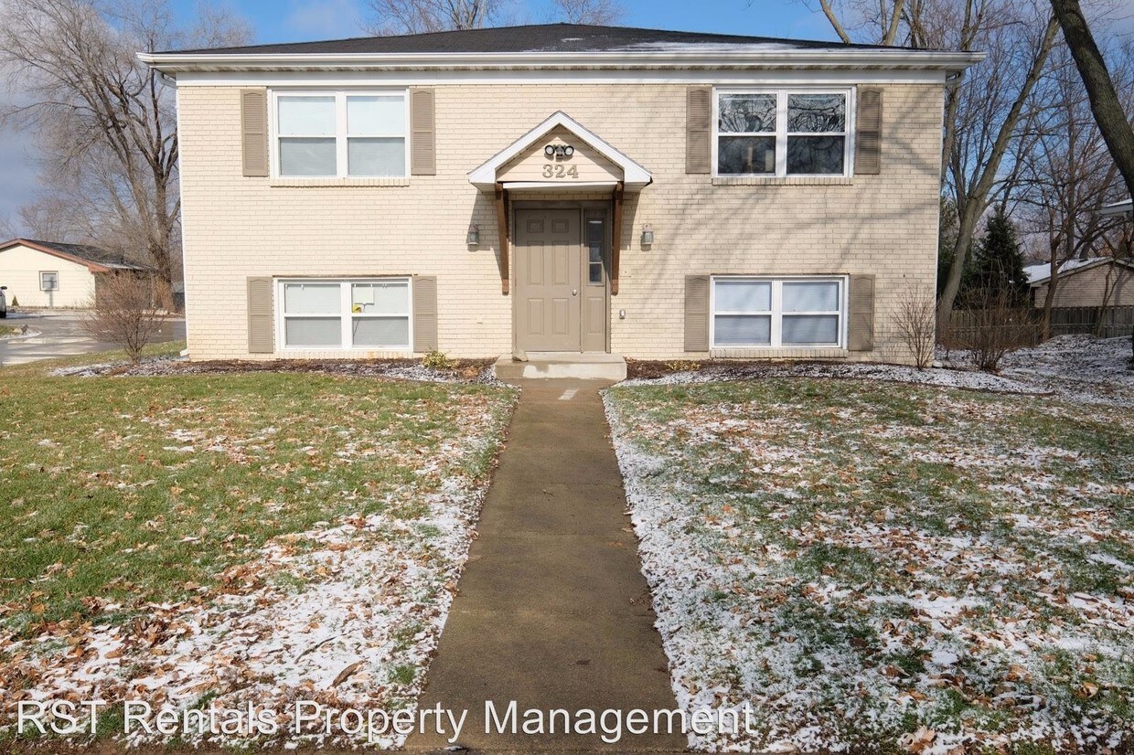 Foto principal - 324 Riley Dr
