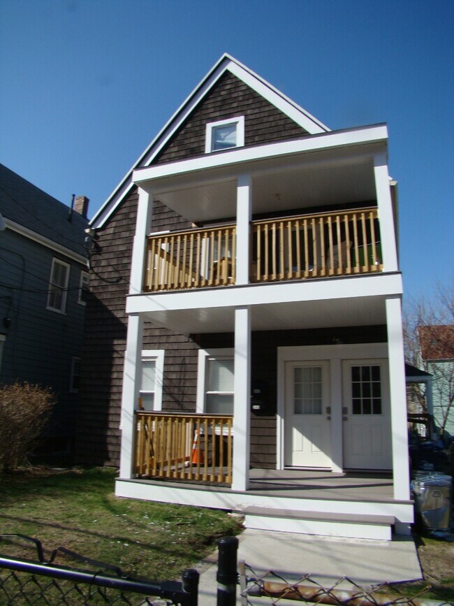 Building Photo - 345 Savin Hill Ave