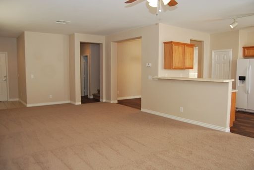 Building Photo - 8767 Evan Lilas St