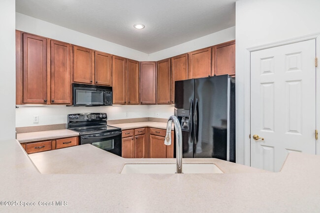 Foto del edificio - 208 Tin Roof Ave