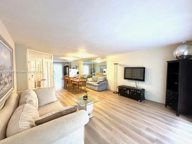 Building Photo - 500 NE 14th Ave