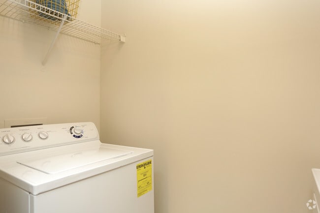 Interior Photo - Farrington Midtown