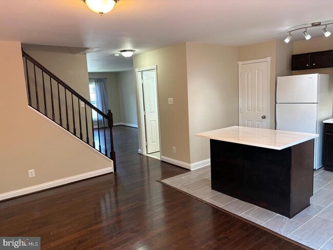 Building Photo - 12435 Turtle Dove Pl