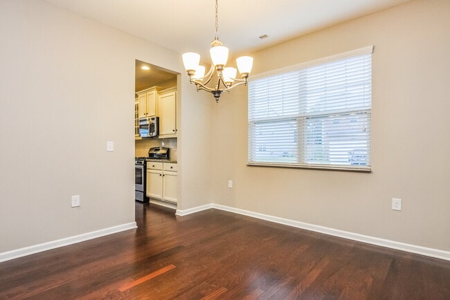 Building Photo - 600 Lavenham Ln