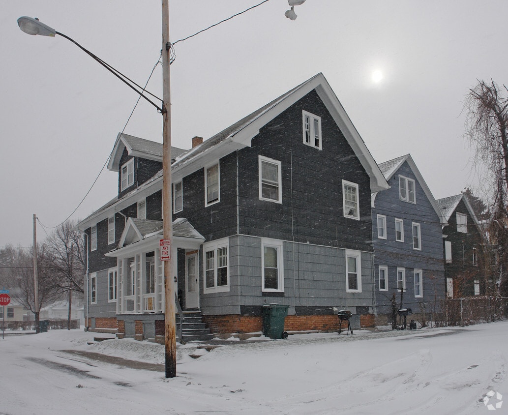 Building Photo - 1321 North St