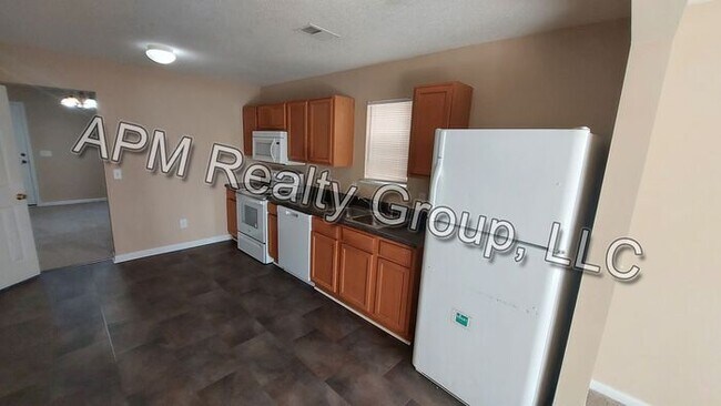 Foto del edificio - Updated home in The Summit