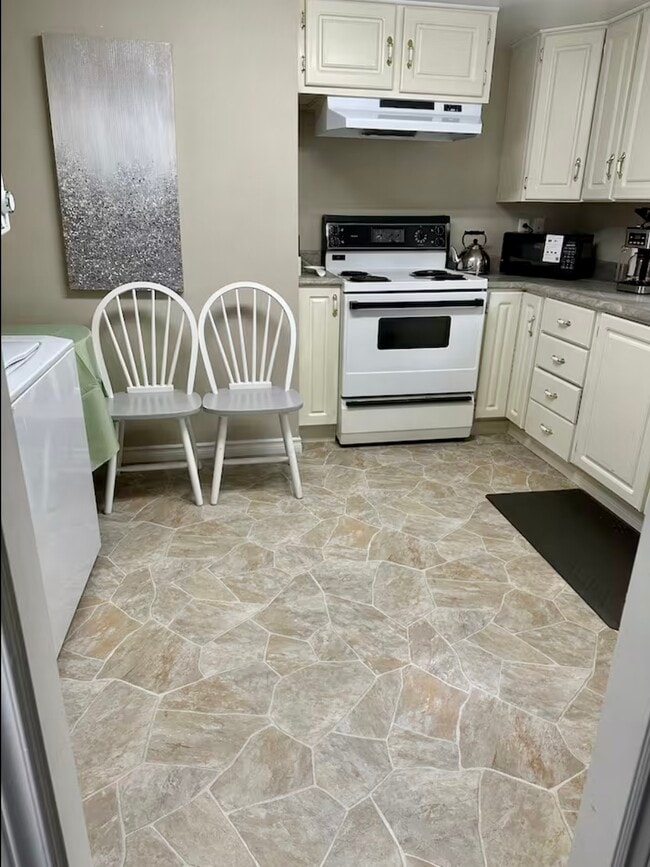 Photo du bâtiment - 75 Cornwall Crescent