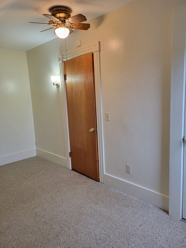 Bedroom - 65 Blackburn St