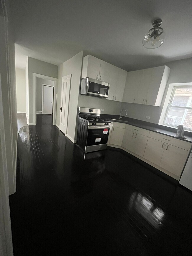 Foto del edificio - 4836 W Fletcher St