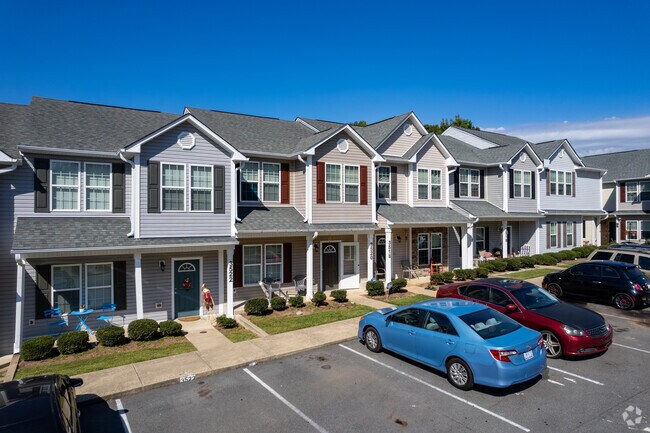 Foto del edificio - Battle Ridge North Townhomes