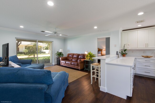 Building Photo - 14533 Equestrian Way