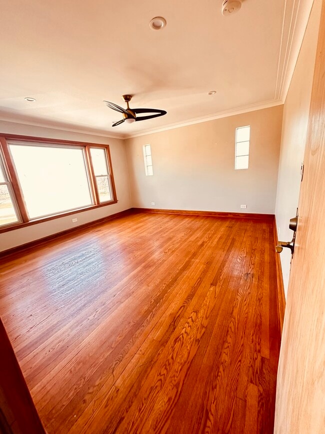Foto del edificio - 2823 W 71st St