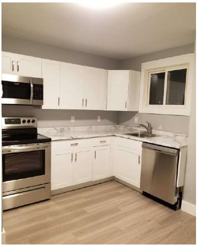 Building Photo - 642 Michael Crescent