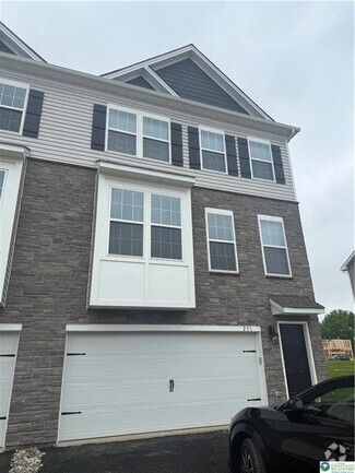 Building Photo - 251 Winding Rd