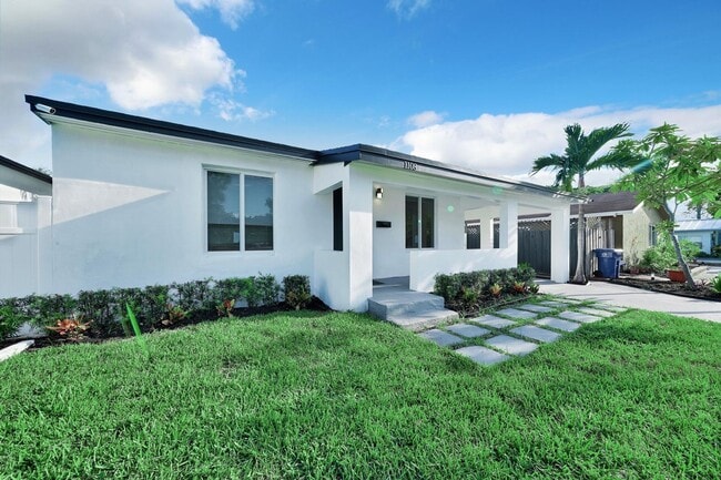 Photo - 1108 NE 16TH ST FORT LAUDERDALE, FL 33304 House
