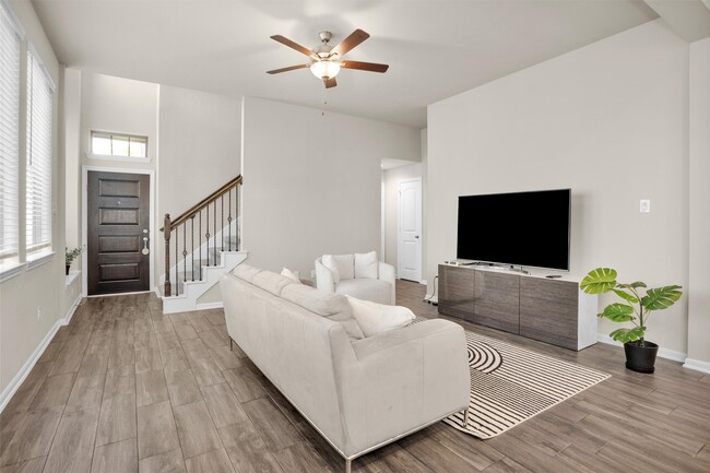 Building Photo - 28100 Rocky Heights Dr