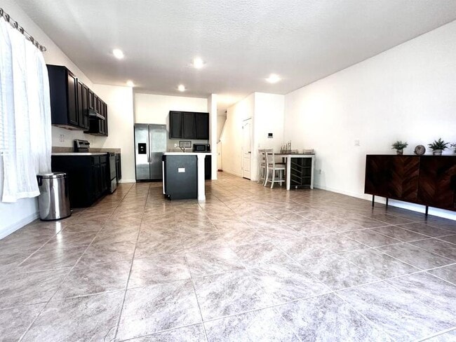 Building Photo - 370 Feltrim Reserve Blvd