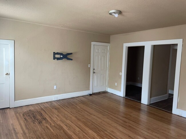 Building Photo - Affordable 1 Bedroom Apartment in Concord