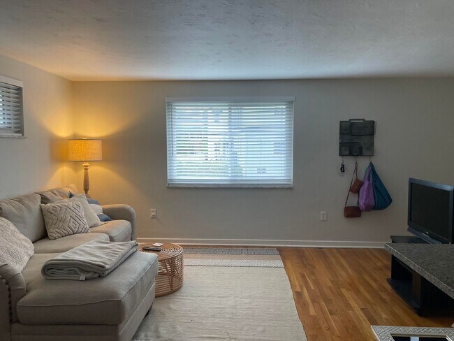 Photo - cen47 Apartment